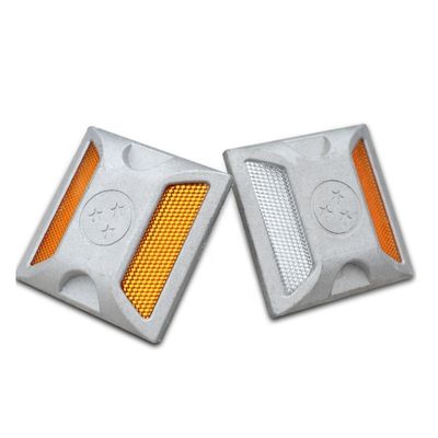 Marcatore a LED in alluminio riflettente ad alta visibilità per la sicurezza stradale sullo stadio stradale