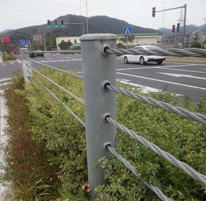 Barriere di filo di corda Recinzioni di sicurezza Barriere stradali in polvere galvanizzata