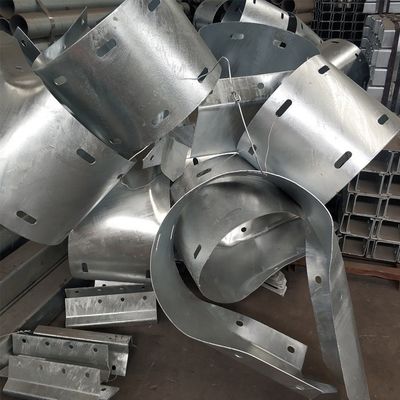 Q235 Q345 Galvanizzazione a caldo di autostrade autostrade sistema di ringhiera di protezione terminali tampone per esigenze personalizzate