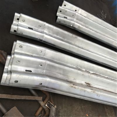 Sicurezza stradale Ferrovia di protezione galvanizzata a scarico a caldo con fine curva con certificato ISO9001 2000