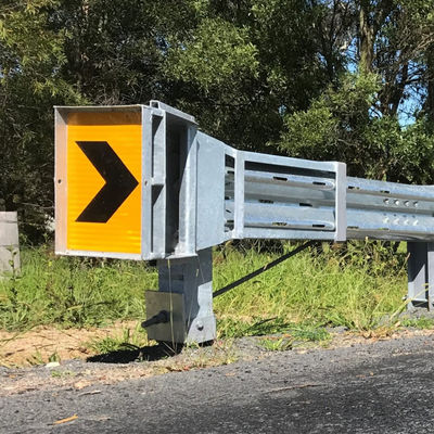Q235 Q345 Terminale terminale SKT galvanizzato rivestito in polvere per la protezione delle ringhiere stradali