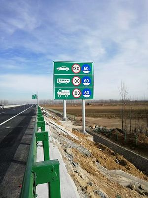 Avvertenze di sicurezza stradale di alta visibilità, cartelloni e pali di 50 cm di altezza