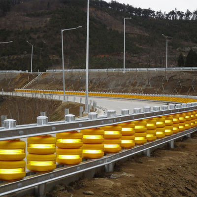 Barriera a rulli per autostrade in acciaio inossidabile a doppia curvatura in metallo 2 per la sicurezza del traffico