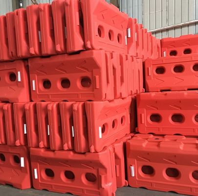 Barriera idrica in plastica per la sicurezza stradale e le attrezzature di gestione del traffico