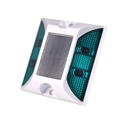 Indicatore stradale a cono in alluminio con nastro riflettente a LED