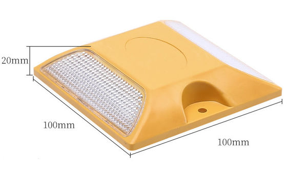 Segnale stradale a cono Equipaggiamento di sicurezza stradale 100X100X20mm Quadrato di plastica riflettente Road Stud