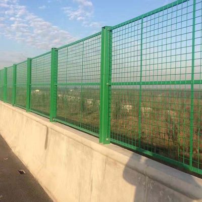 Recinzione di filo spinato galvanizzato rivestito per recinzioni a maglia ISO9001 2008 Accreditato