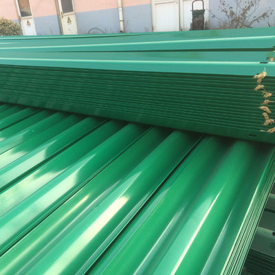 Tecnologia laminata a caldo galvanizzata a freddo Sicurezza stradale Protezione stradale spruzzata in plastica