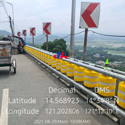 Sicurezza stradale Fabbricazione di ringhiera di rullaggio in schiuma di PU con rivestimento anticorrosione