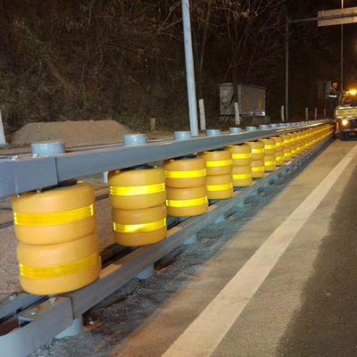 Sicurezza stradale Fabbricazione di ringhiera di rullaggio in schiuma di PU con rivestimento anticorrosione