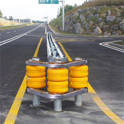 Sicurezza del traffico stradale Barriera a rulli in schiuma in PU per la protezione di conducenti e pedoni