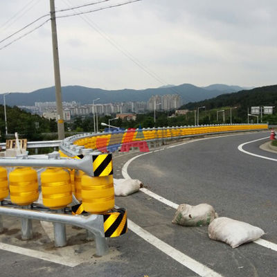 Barriera di sicurezza stradale rivestita in polvere galvanizzata con telaio e rulli in acciaio inossidabile