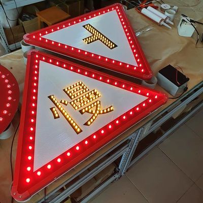 Cartellone di segnale stradale con nastro riflettente da 10 cm a 25 cm per avvertimento sulla sicurezza del traffico