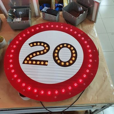 Cartellone di segnale stradale con nastro riflettente da 10 cm a 25 cm per avvertimento sulla sicurezza del traffico