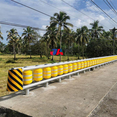 Protezione per il traffico stradale PU Foam EVA Highway Rolling Barrel Guardrail