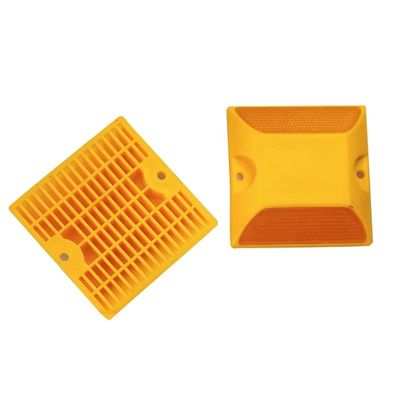 Marcatore stradale di plastica resistente Riflettore stradale di plastica con certificazione IP68