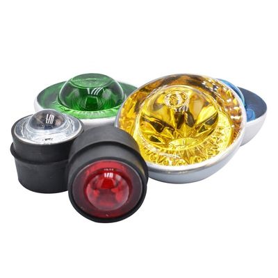 Lumi luminose solari a LED bianche visibili per la sicurezza stradale