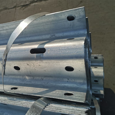 Righe di protezione per autostrade galvanizzate a traccia W certificata standard AASHTO M-180 per acciaio Q235 Q345