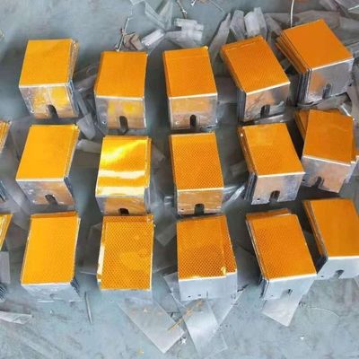 Riflettore di marcatura stradale in alluminio con materiale di corpo in plastica in lega di alluminio fuso