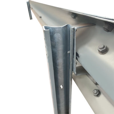 Galvanizzato Q235 SJ235R Acciaio Highway Guardrail Sigma Post con design personalizzato