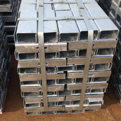 Alta resistenza W Beam Hot Dip Galvanized Steel Highway Guardrail Spacer per la sicurezza stradale