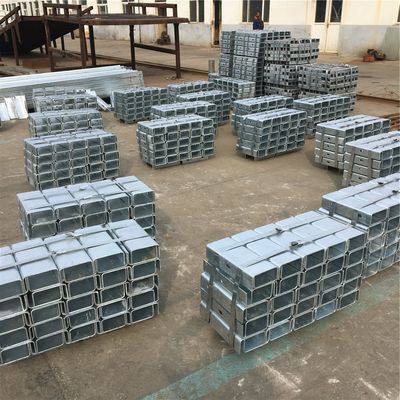 Dispositivo di spaziatura per la sicurezza stradale e per il rivestimento in polvere