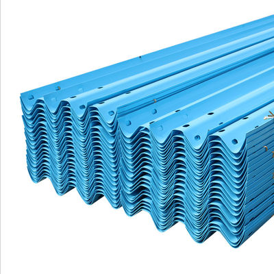 Tecnologia laminata a caldo galvanizzata a freddo Barriere di sicurezza stradale con finitura rivestita in polvere