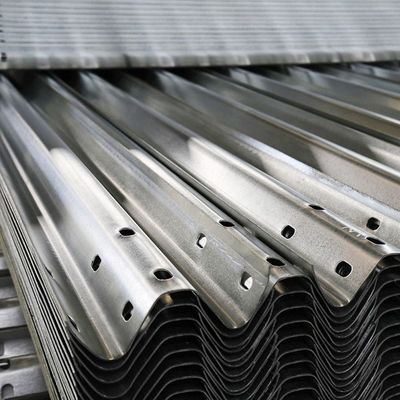 Rivestimento di zinco personalizzato AASHTO M180 Righe di sicurezza stradale in acciaio galvanizzato