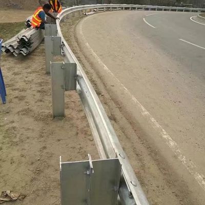 Sicurezza stradale H Post per la sicurezza Zinc Coated Steel Galvanized Highway Guardrail