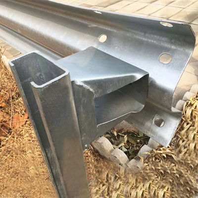 Autostrada di acciaio Autostrada di sicurezza della guardia della corrimano Galvanizzato Acciaio Box Blocker Spacer OEM