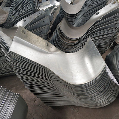 Fermato galvanizzato e in polvere W-Beam Highway Guardrail Bullnose End per S235JR S355JR