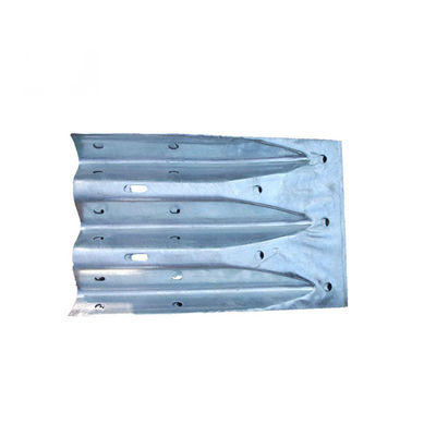 Sicurezza stradale Galvanizzato W Beam Highway Guardrail con post e fine personalizzato