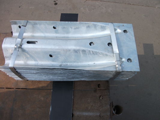 Termini di fine ponte di sicurezza stradale con rivestimento galvanizzato e in polvere
