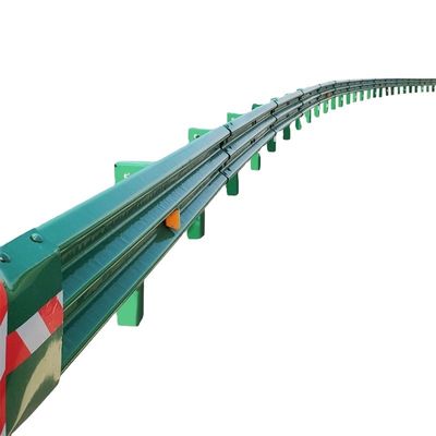 Sistema di barriera di traffico galvanizzato per la sicurezza stradale