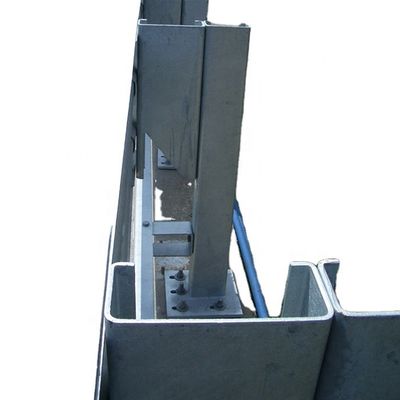 Galvanizzato a caldo U Spacer/Channel Spacer Highway Guardrail fabbricato in Cina
