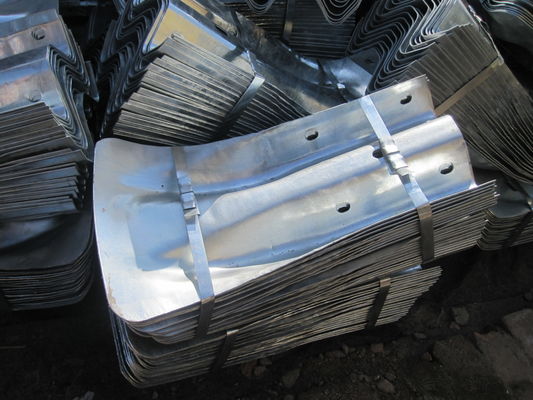 Anticorrosione Barriere di sicurezza stradale Fine ali con Q235 Q345 Steel Fishtail Terminal