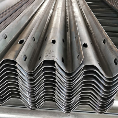 550-600 g/m2 Rivestimento di zinco Acciaio galvanizzato W Beam Highway Guardrail per AASHTO M-180