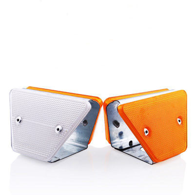 EN124 Standard colore personalizzato per autostrade corrimano di protezione riflettore di plastica riflettore delineatore