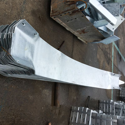 Galvanizzato Highway Guardrail Steel Buffer End personalizzato per le soluzioni di sicurezza stradale