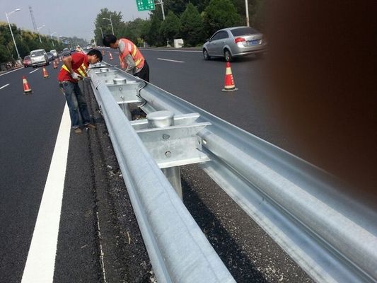 Colonna rotonda di acciaio galvanizzato per la sicurezza e la protezione del traffico