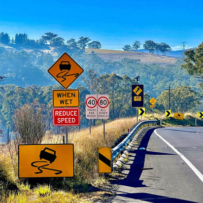 Righe di protezione per autostrade galvanizzate a caldo per la protezione delle strade