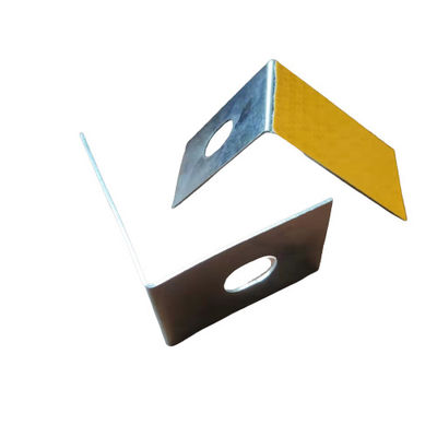 Funzione di avvertimento di sicurezza stradale Riflettore di segnalamento luminoso in alluminio ad alta luminosità