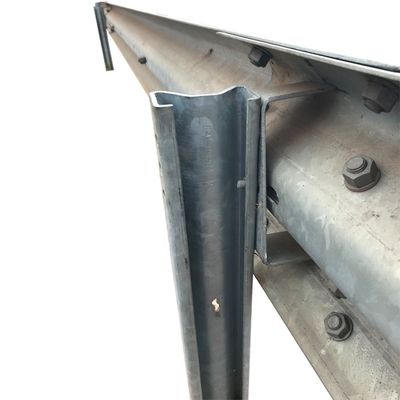 Anti-corrosione rivestito a caldo galvanizzato di acciaio corrimano Sigma Post AASHTO M-180 Standard