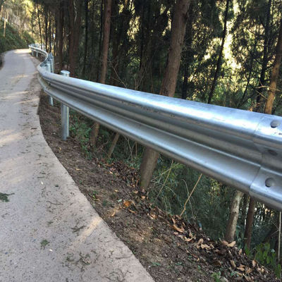 Standard di sicurezza del traffico stradale AASHTO M-180 Cornice curva curva con standard