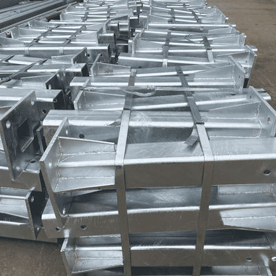 Posti di flangia metallica galvanizzata anticorrosione per la sicurezza e l'affidabilità stradale