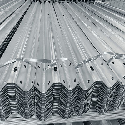 Cornice rotonda per autostrade 550-600 g/m2 Rivestimento di zinco e tecnologia galvanizzata a caldo