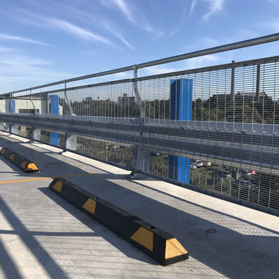 En1317 N1 Recinzione in acciaio Autostrada di guardia ringhiera Traffico Barriera due onde Traversamento di travi Barriera personalizzata