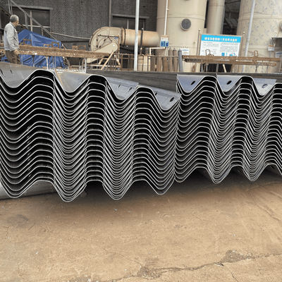 Righe di sicurezza stradale galvanizzate a caldo e laminate a freddo esportate in Pakistan