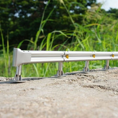 Galvanizzato a caldo, corrugato, W-Beam Steel Highway Guardrail con box spacer block