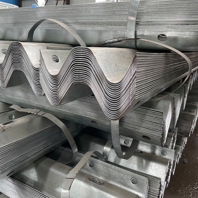 Barricata stradale a tre travi in metallo certificata ISO con H Steel Spacer Block Powder Coated
